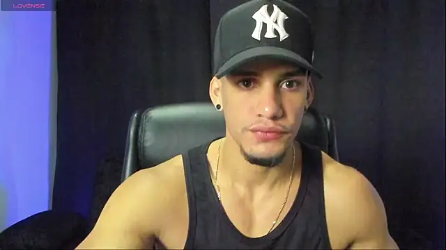 Snapshot of jhonnysnow17 chatting on September 18, 2025, 12:40 pm jhonnysnow17 online show from September 18, 2025, 12:40 pm