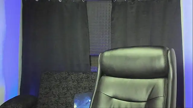 Snapshot of jhonnysnow17 chatting on September 19, 2025, 1:18 am jhonnysnow17 online show from September 19, 2025, 1:18 am