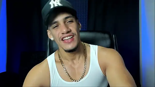 Snapshot of jhonnysnow17 chatting on October 12, 2025, 12:20 am jhonnysnow17 online show from October 12, 2025, 12:20 am