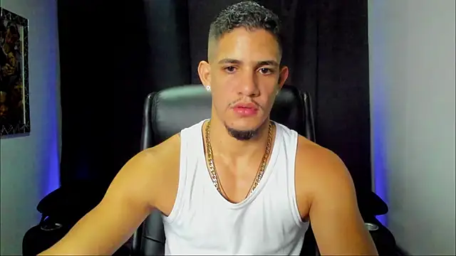 Snapshot of jhonnysnow17 chatting on October 21, 2025, 10:32 pm jhonnysnow17 online show from October 21, 2025, 10:32 pm