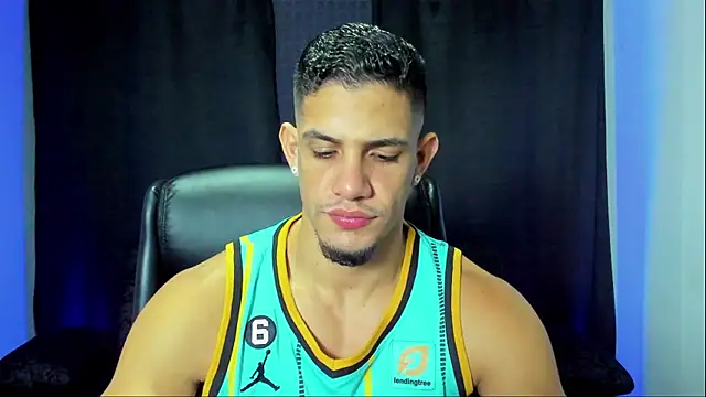 Snapshot of jhonnysnow17 chatting on October 31, 2025, 5:52 am jhonnysnow17 online show from October 31, 2025, 5:52 am