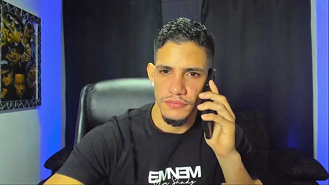 Snapshot of jhonnysnow17 chatting on November 8, 2025, 11:03 pm jhonnysnow17 online show from November 8, 2025, 11:03 pm