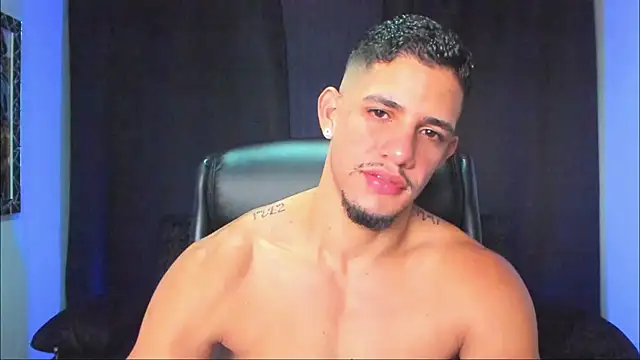 Snapshot of jhonnysnow17 chatting on November 13, 2025, 4:28 pm jhonnysnow17 online show from November 13, 2025, 4:28 pm