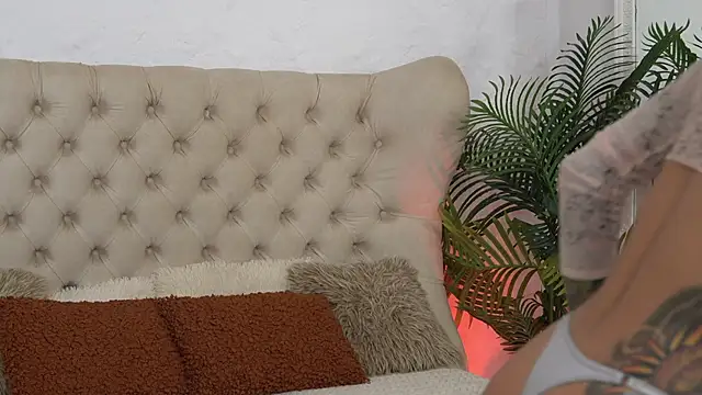 Snapshot of TiffanyMaze chatting on June 27, 2026, 12:22 pm TiffanyMaze online show from June 27, 2026, 12:22 pm
