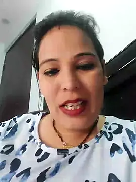 Poojabhabi101 online show from December 17, 2024, 5:29 am