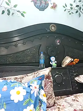 Poojabhabi101 online show from October 25, 2025, 6:21 am