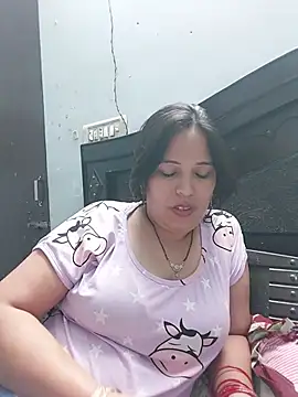 Poojabhabi101 online show from May 15, 2026, 6:26 pm