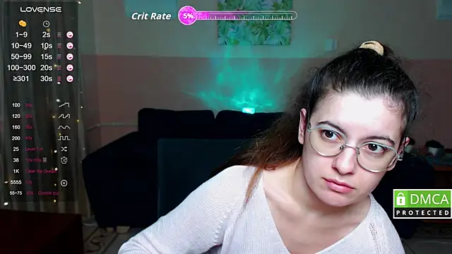 Aminabeatris online show from November 13, 2025, 6:23 am