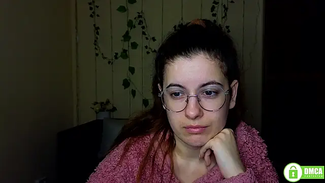 Snapshot of Aminabeatris chatting on January 8, 2026, 6:37 am Aminabeatris online show from January 8, 2026, 6:37 am