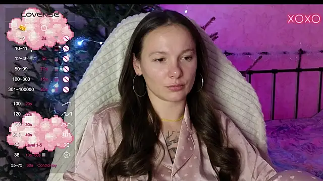 lil luna x online show from December 26, 2024, 5:08 pm