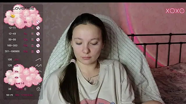 lil luna x online show from January 17, 2025, 4:26 pm