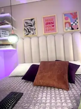 Snapshot of cute__cherry_ chatting on November 1, 2025, 7:49 pm cute cherry online show from November 1, 2025, 7:49 pm