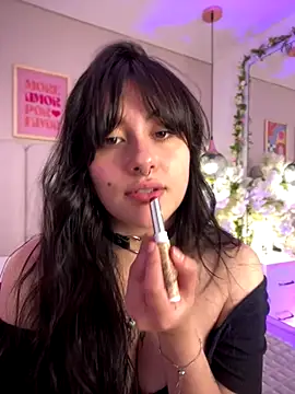 Snapshot of cute__cherry_ chatting on November 10, 2025, 9:25 pm cute cherry online show from November 10, 2025, 9:25 pm