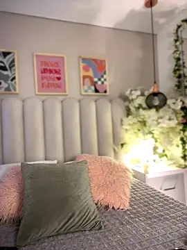 Snapshot of cute__cherry_ chatting on November 27, 2025, 8:33 pm cute cherry online show from November 27, 2025, 8:33 pm