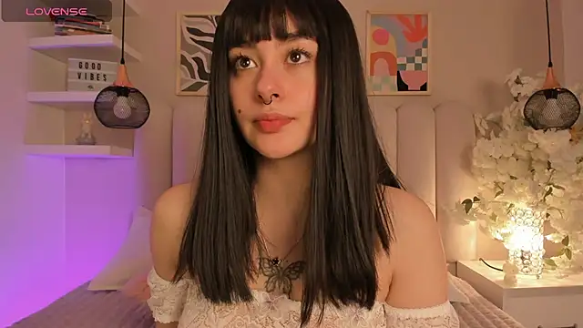 Snapshot of cute__cherry_ chatting on December 1, 2025, 8:25 pm cute cherry online show from December 1, 2025, 8:25 pm