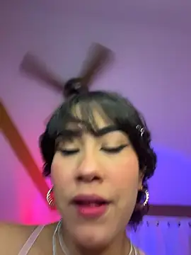 Snapshot of ZahaRoseee chatting on March 3, 2026, 1:23 am ZahaRoseee online show from March 3, 2026, 1:23 am