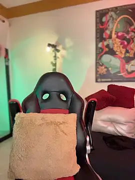 ZahaRoseee online show from April 11, 2026, 1:10 am