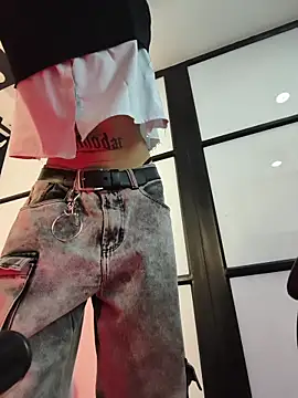 mal x online show from December 21, 2025, 5:58 am