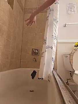 Snapshot of LiverandBrat77 chatting on February 1, 2025, 6:08 pm LiverandBrat77 online show from February 1, 2025, 6:08 pm