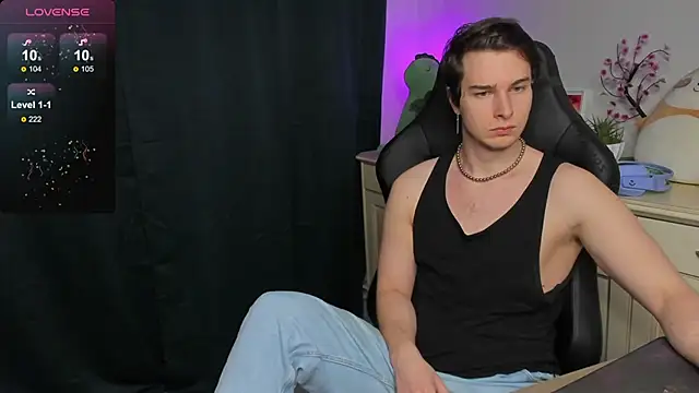 Vincent Strong online show from November 2, 2025, 8:17 am