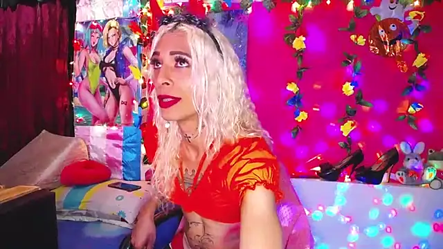 Snapshot of flaquita_corall chatting on November 1, 2025, 12:12 am flaquita corall online show from November 1, 2025, 12:12 am