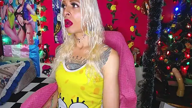 Snapshot of flaquita_corall chatting on December 4, 2025, 6:38 pm flaquita corall online show from December 4, 2025, 6:38 pm