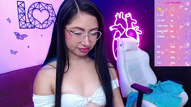 demyanderson  online show from February 1, 2025, 10:34 pm