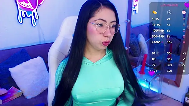 demyanderson  online show from April 14, 2026, 12:27 am