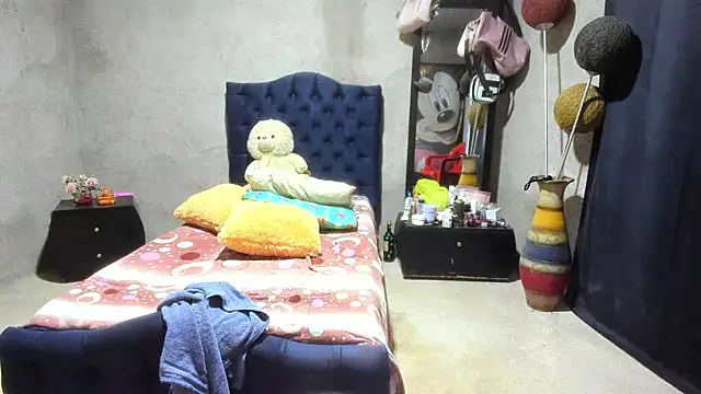 mature  bigboobs   online show from November 17, 2025, 6:46 pm