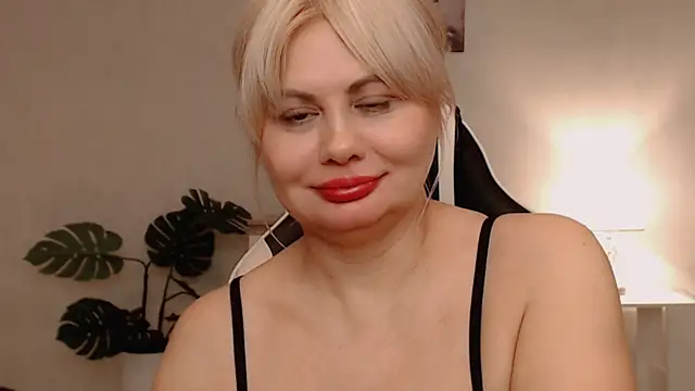 Lola Richie online show from March 21, 2026, 8:19 am