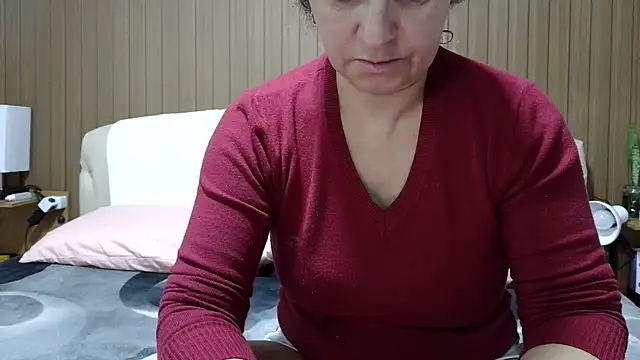 Snapshot of Kellynha_Sweet chatting on May 14, 2026, 9:43 pm Kellynha Sweet online show from May 14, 2026, 9:43 pm