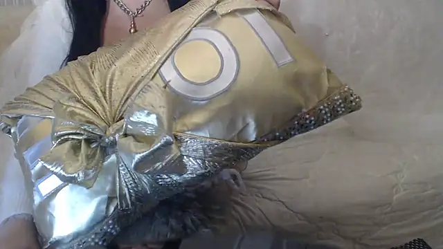 Snapshot of Mia-Montal777 chatting on December 14, 2025, 3:01 am Mia-Montal777 online show from December 14, 2025, 3:01 am