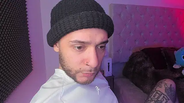 Snapshot of AbbyAndChris2 chatting on January 31, 2026, 10:19 pm AbbyAndChris2 online show from January 31, 2026, 10:19 pm