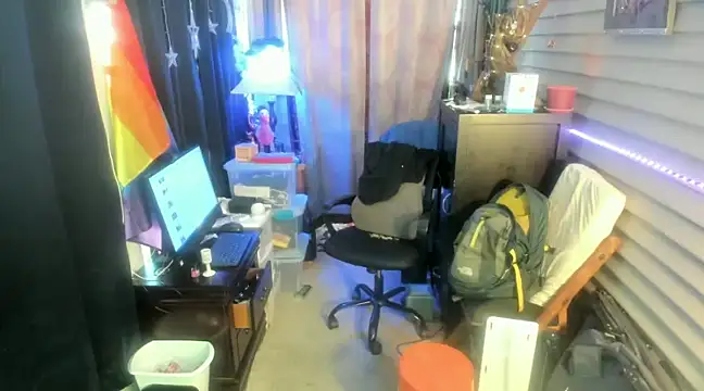 Snapshot of Daddysthick chatting on December 3, 2024, 5:55 pm Daddysthick online show from December 3, 2024, 5:55 pm