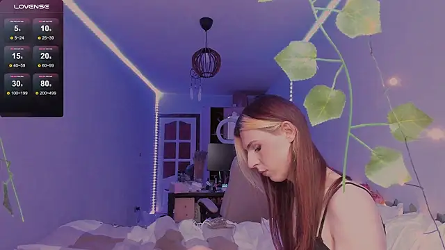  eva  pleasure  online show from December 4, 2025, 8:34 am