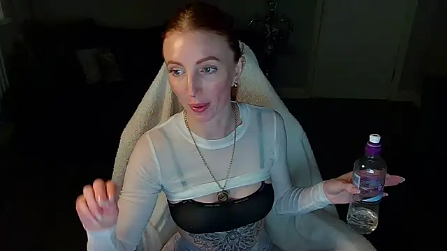 Red firesquirt online show from November 5, 2025, 3:45 pm