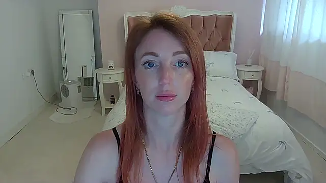 Snapshot of Red_firesquirt chatting on July 3, 2026, 11:16 am Red firesquirt online show from July 3, 2026, 11:16 am