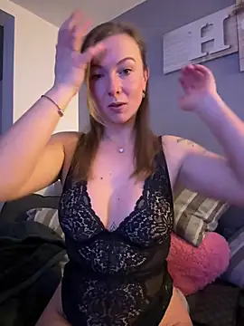 Snapshot of BunnyDiamond1 chatting on February 5, 2026, 8:13 pm BunnyDiamond1 online show from February 5, 2026, 8:13 pm