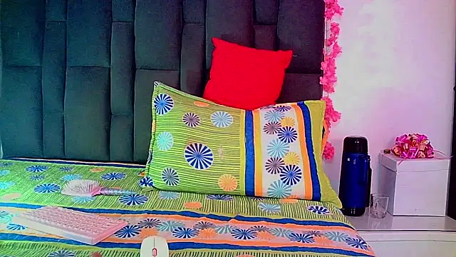 Snapshot of carmen14 chatting on November 10, 2025, 10:14 am carmen14 online show from November 10, 2025, 10:14 am