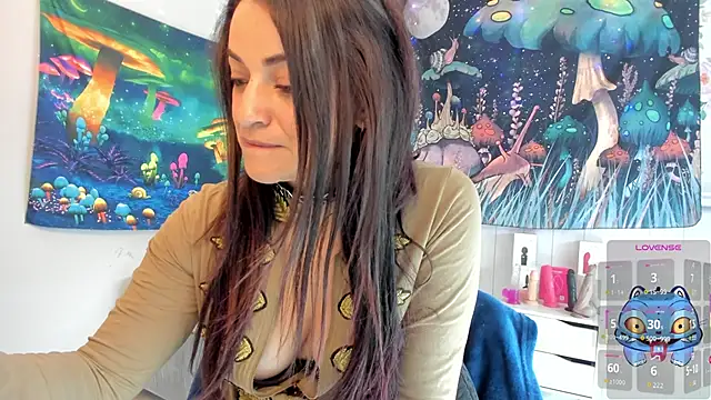 LovelyAzucena online show from November 20, 2025, 3:01 pm