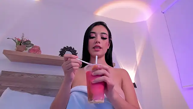 Snapshot of caroline22z chatting on January 25, 2025, 10:50 pm caroline22z online show from January 25, 2025, 10:50 pm