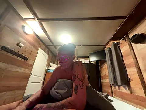 prainxxx22 online show from January 14, 2026, 7:19 pm