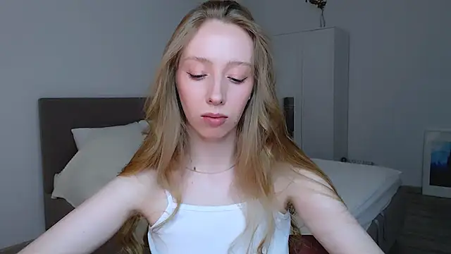 Luna insniity online show from December 12, 2024, 7:59 pm