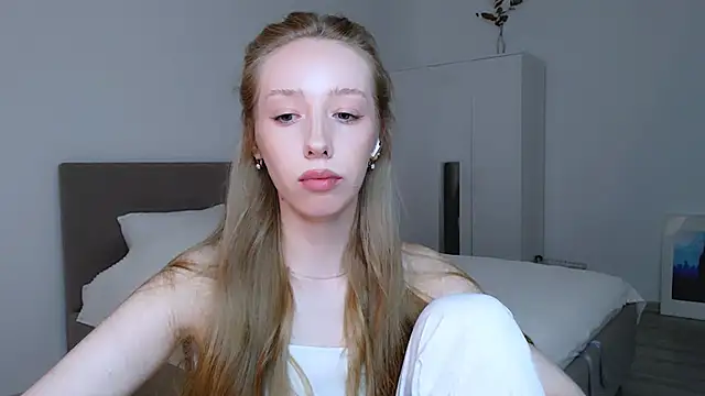 Luna insniity online show from February 23, 2025, 6:56 pm