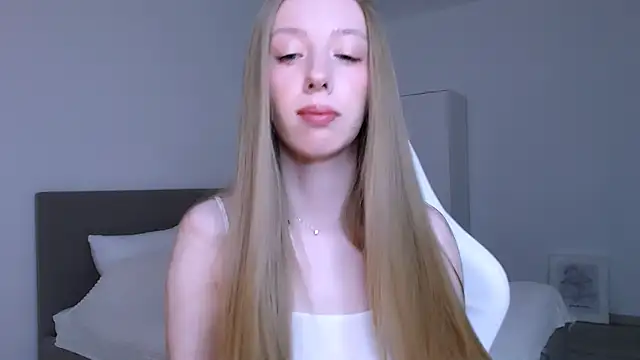 Luna insniity online show from March 9, 2026, 9:08 pm