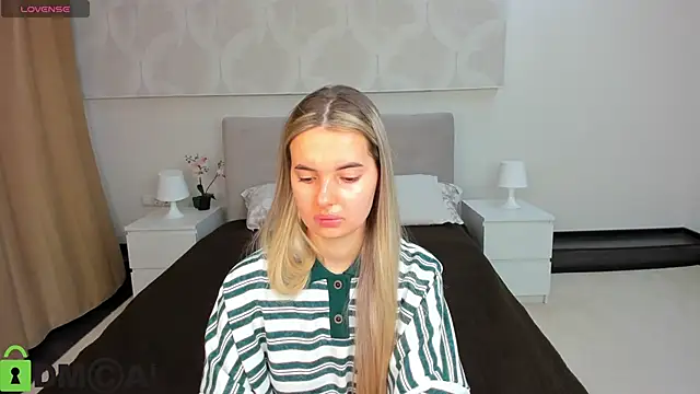 Donna Evans online show from April 2, 2026, 11:57 pm