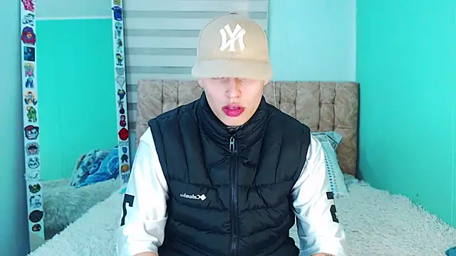  justinmoon2 online show from December 4, 2025, 8:17 pm