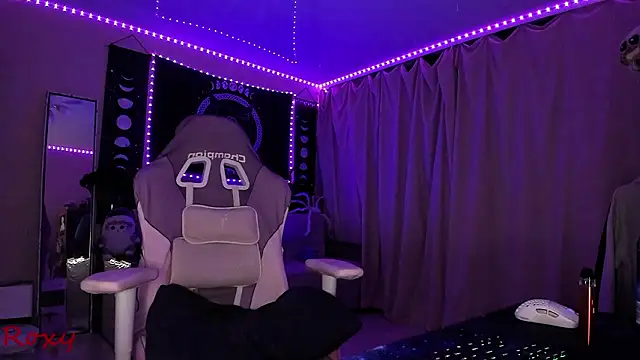 wet dream  online show from March 1, 2026, 4:47 am