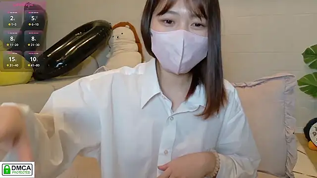 SUZU  online show from November 24, 2025, 12:16 pm