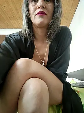 naughtymilfT online show from February 3, 2026, 9:47 am